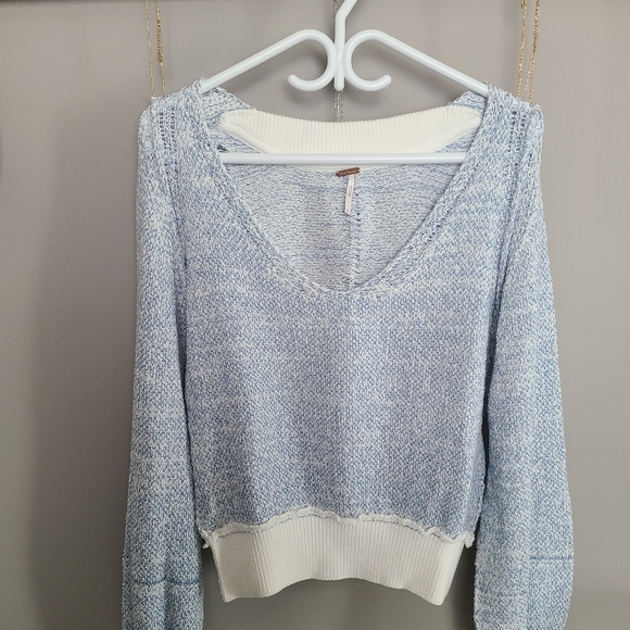 Free People Sweater - Picture 1 of 3
